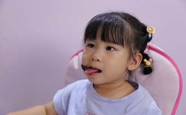 如何糾正小孩發(fā)音？